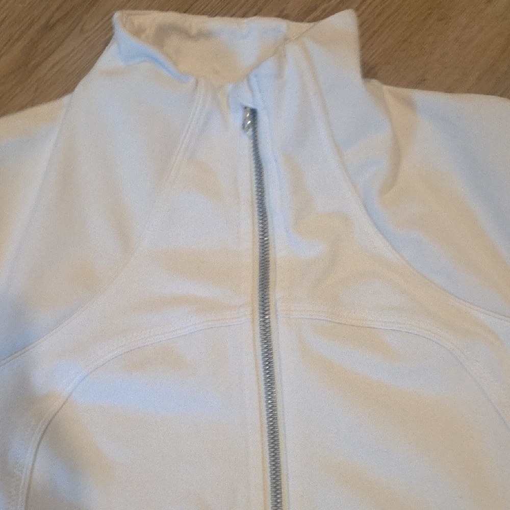 Lululemon Athletica Women's White Ski Jacket - Picture 4 of 9
